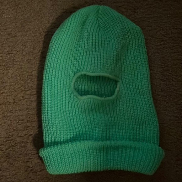 Green ski mask - Picture 1 of 1